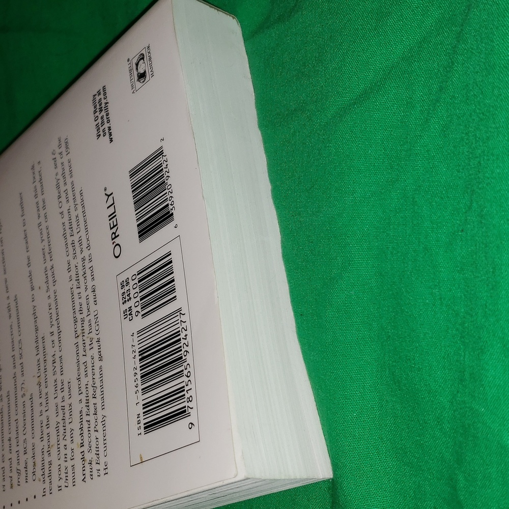 Unix in a Nutshell 3rd Edition - Picture 3 of 3
